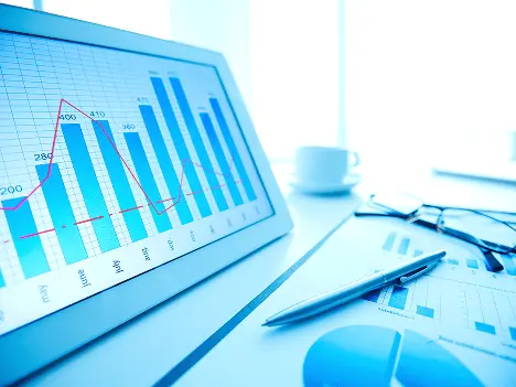 AP Micro and Macroeconomics tutoring to build strong analytical and graph-reading skills